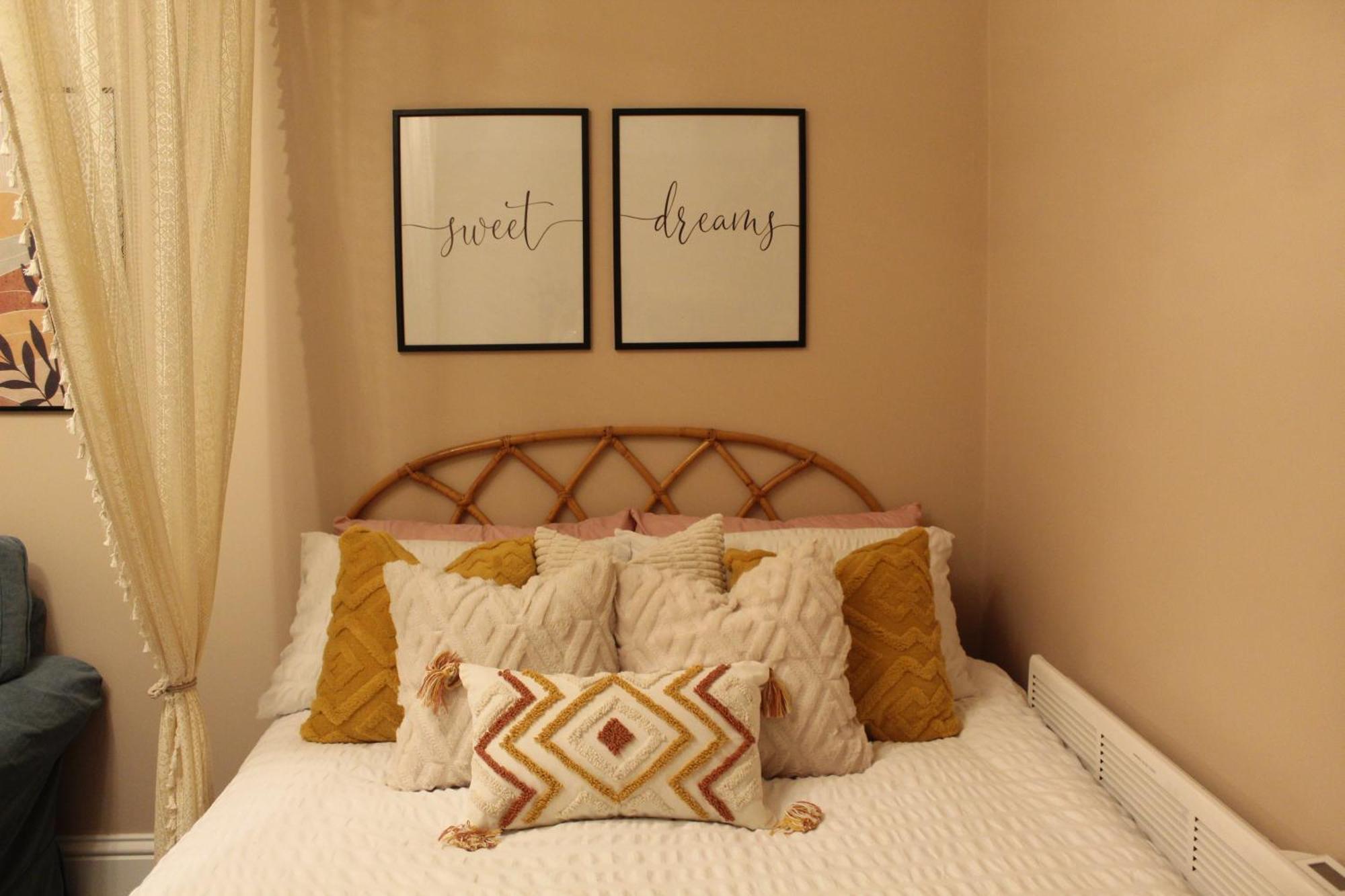 Peacehaven Retreat - 4 Minutes From The Beach! Pet Friendly! 웨이머스만 외부 사진