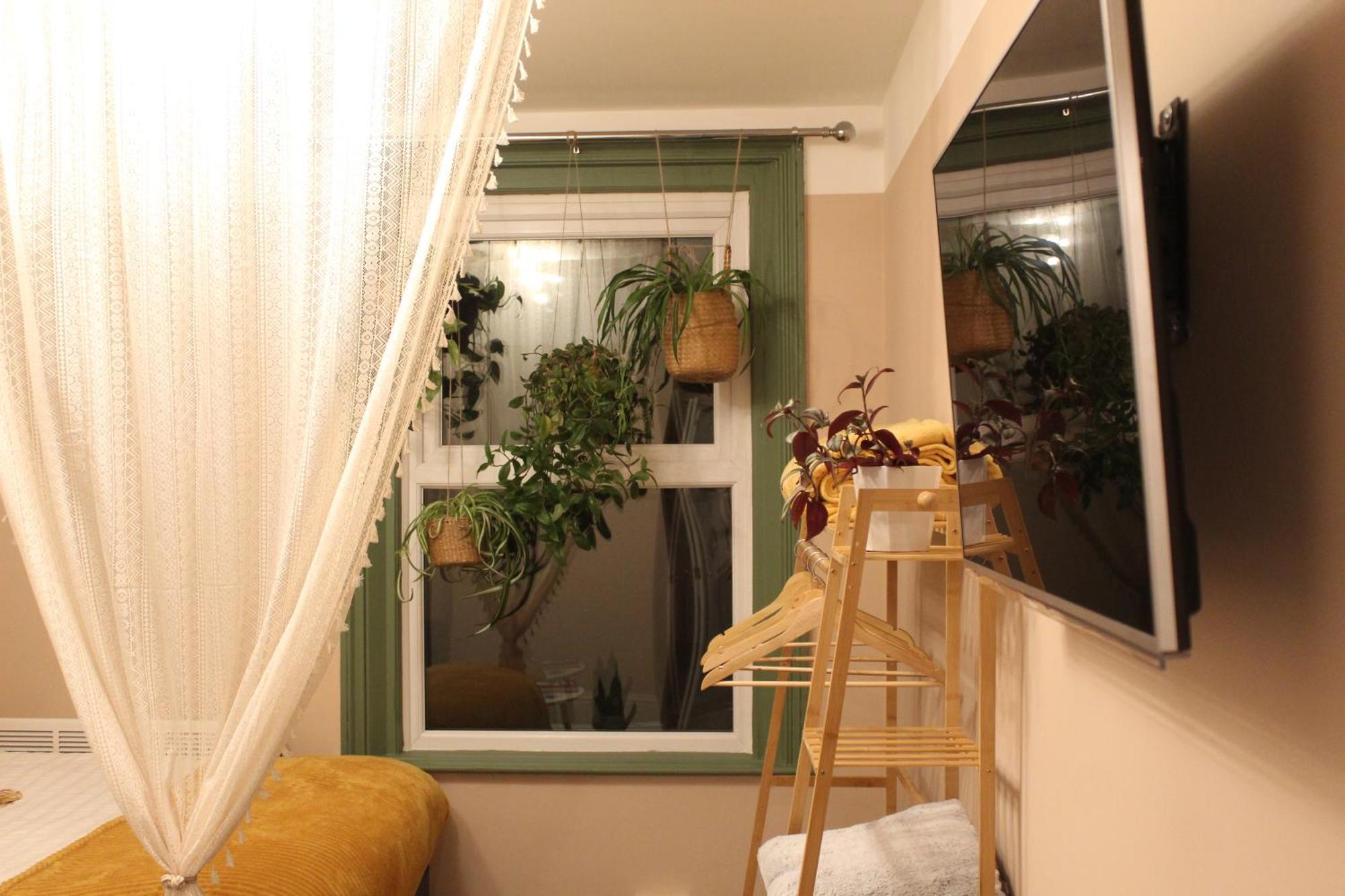 Peacehaven Retreat - 4 Minutes From The Beach! Pet Friendly! 웨이머스만 외부 사진